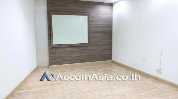 unit Office space For Rent in Sathorn, Bangkok  near BTS Chong Nonsi - BRT Arkhan Songkhro (AA16962)